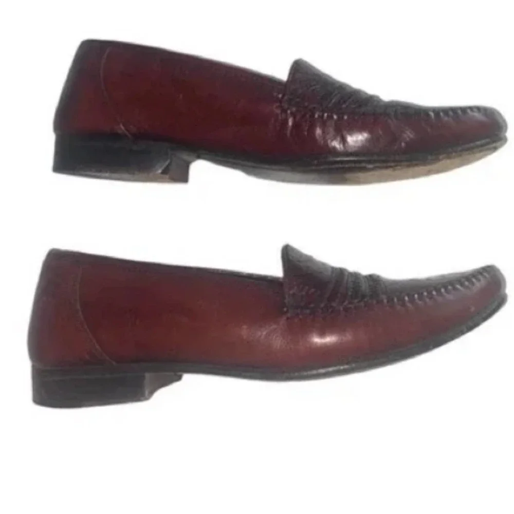 VINTAGE STUART MCGUIRE‎ MADE IN ITALY RED LOAFERS